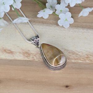 Vintage Style Golden Agate Gemstone Pendant Necklace Country Boho Whimsi New